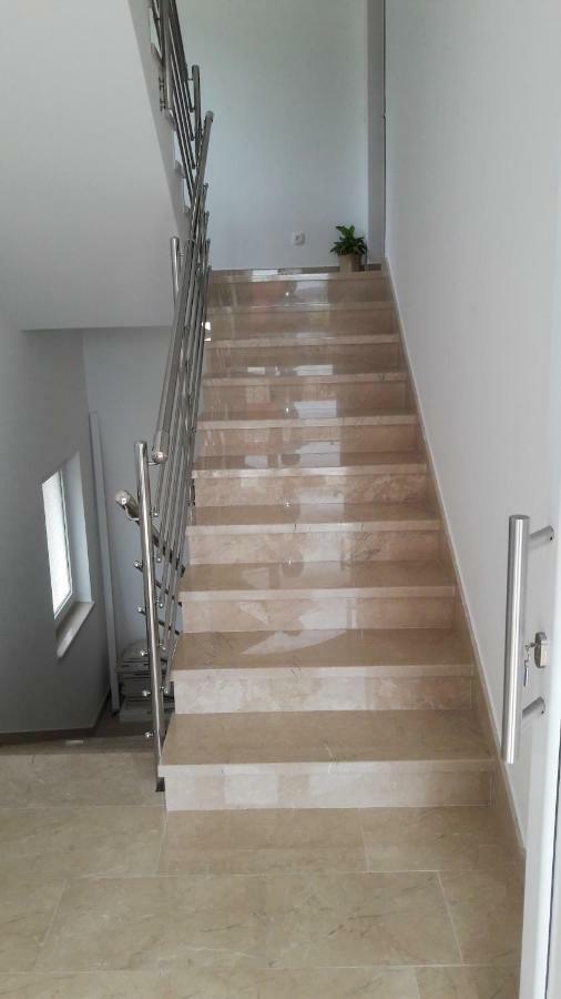 Apartmani Ticinovic Omiš Exterior foto