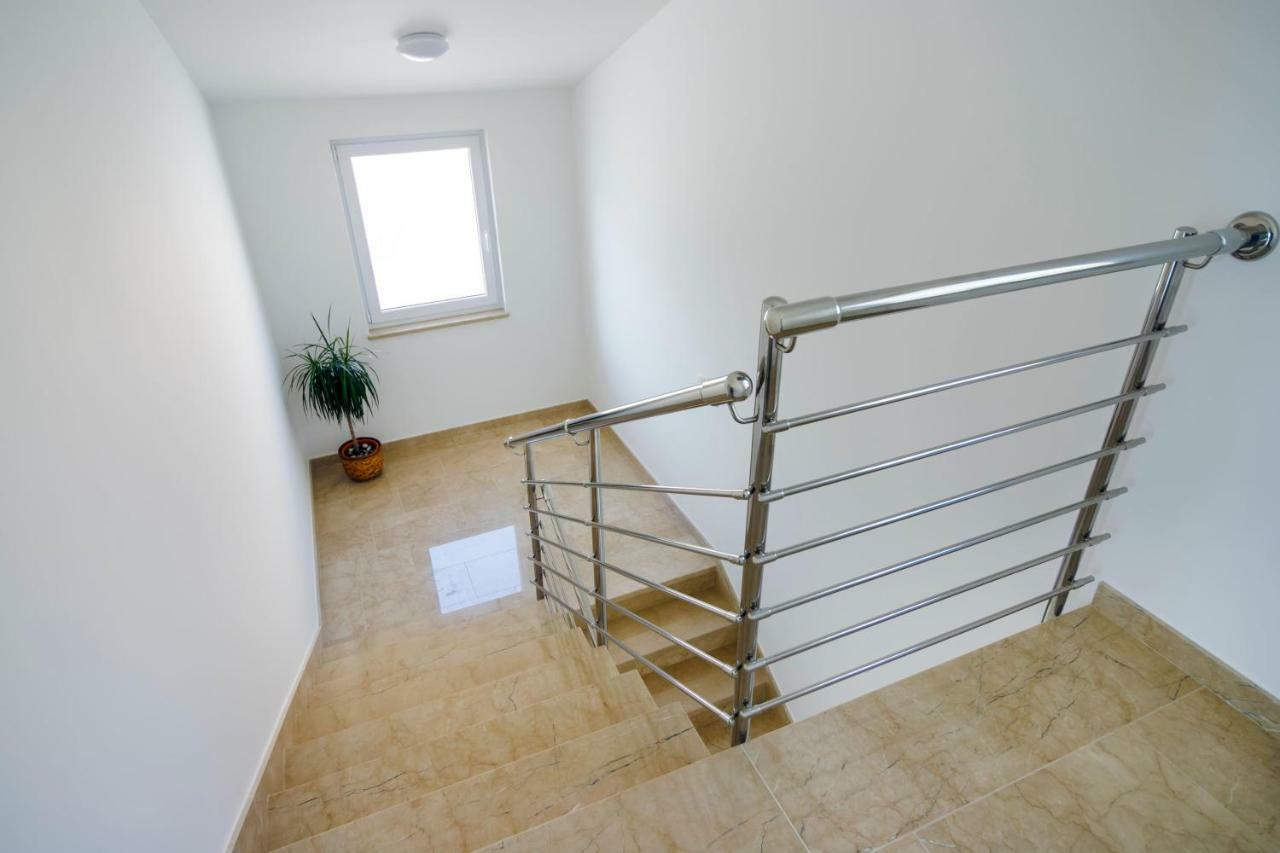 Apartmani Ticinovic Omiš Exterior foto