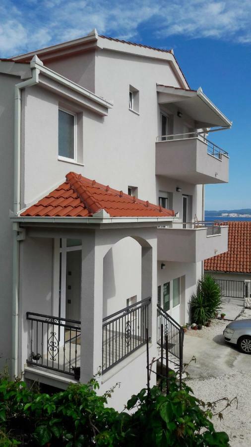 Apartmani Ticinovic Omiš Exterior foto